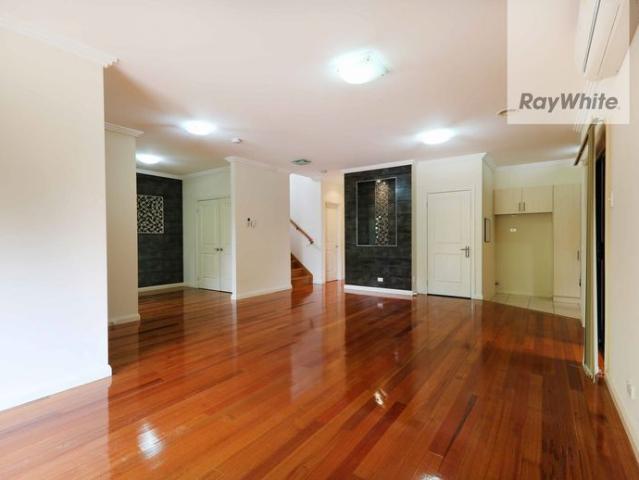 Townhouse for rent in Camerons Creek, Victoria