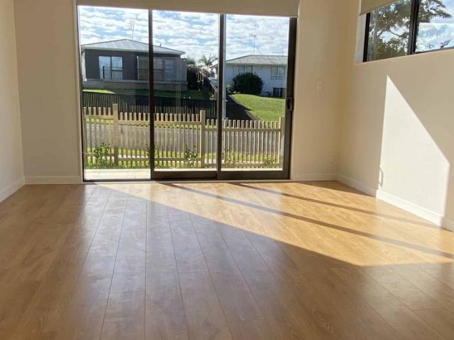 House for rent in Howick, Oroua County