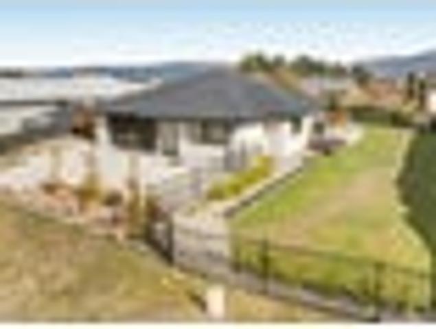 House for sale in Otakou