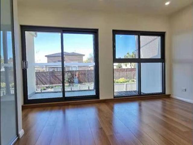 Townhouse for rent in Sydney, New South Wales
