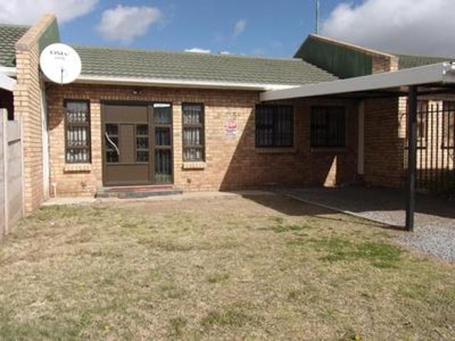 Townhouse for sale in Queenstown, Eastern Cape