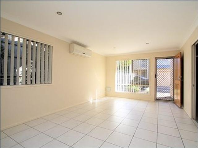 Townhouse for rent in Toombul, Queensland