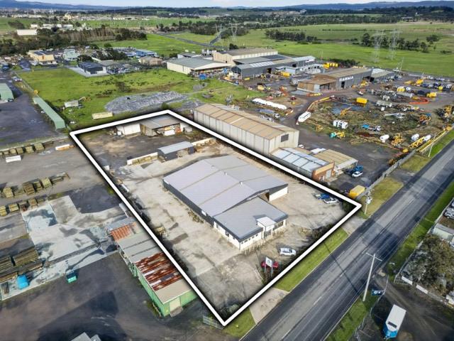 Warehouse for sale in Morwell, Victoria