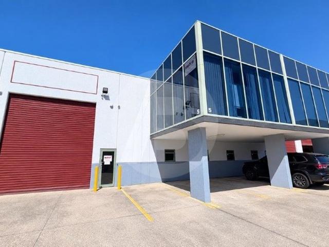 Warehouse for rent in Seven Hills, Sydney