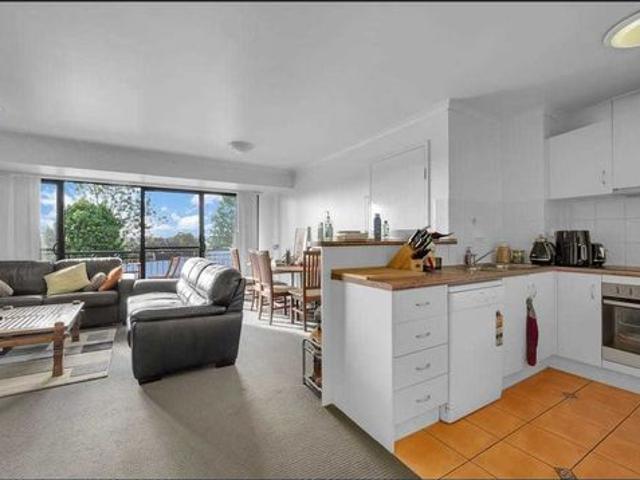 Apartment for rent in Toombul, Queensland