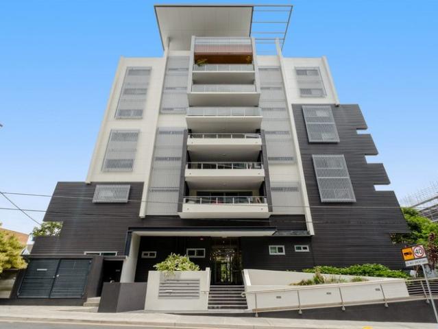 Apartment for rent in Toombul, Queensland