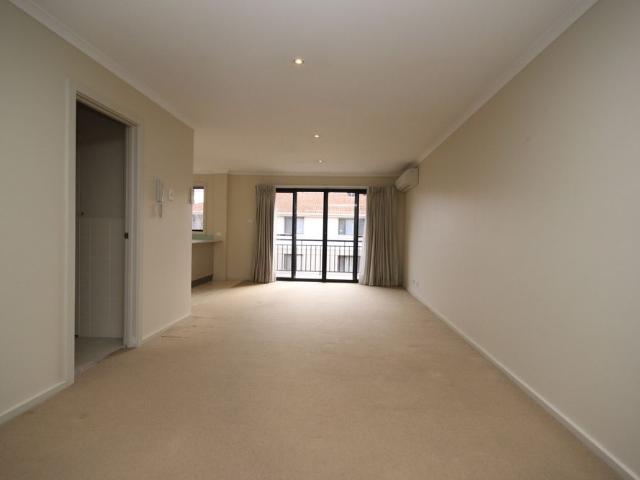 Apartment for rent in Braddon, North Canberra