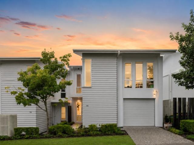 Townhouse for sale in Fernbrook, Queensland