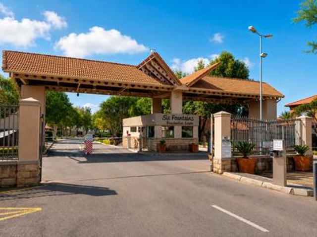 Apartment for sale in Waterkloof, Gauteng