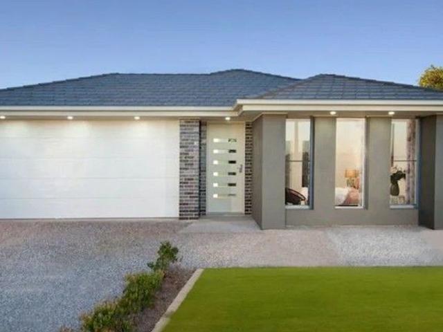 Cottage for sale in Wyndham Vale, Victoria