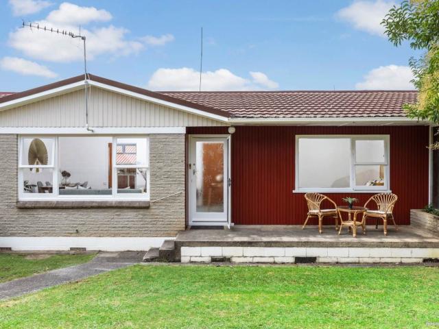 Apartment for rent in One Tree Hill, Oroua County