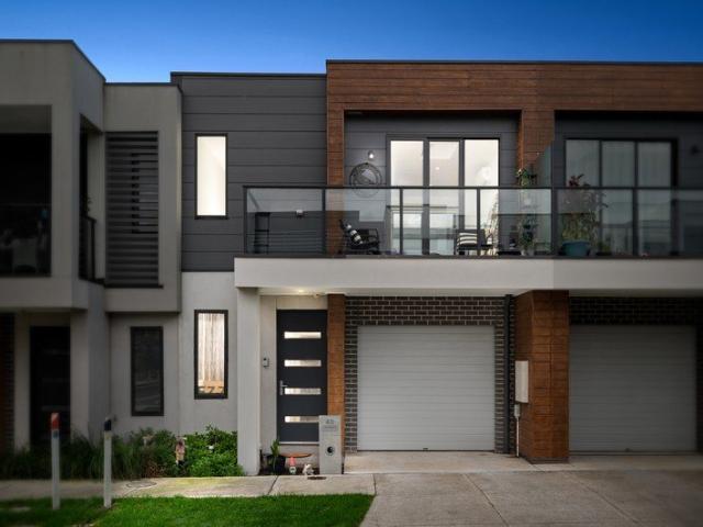 Townhouse for sale in Camerons Creek, Victoria