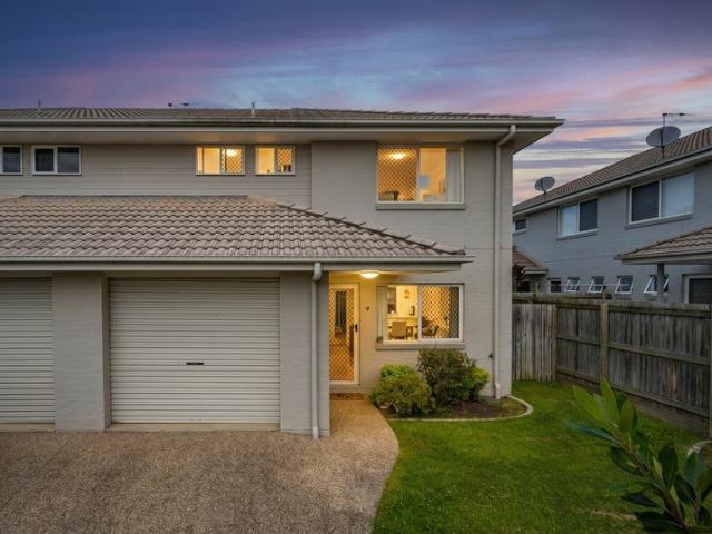 Townhouse for sale in Toombul, Queensland