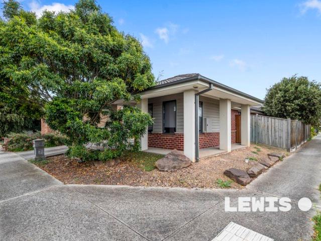 House for sale in Laurimar - The Eyrie Estate, Melbourne