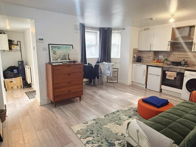 Apartment for rent in Lower Clapton, Greater London