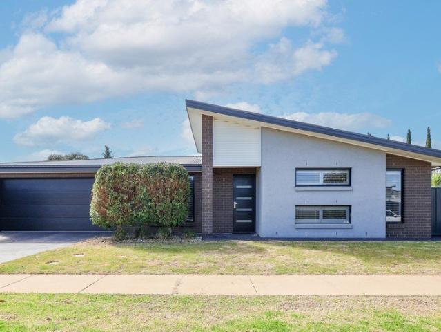 House for sale in Swan Hill, Victoria