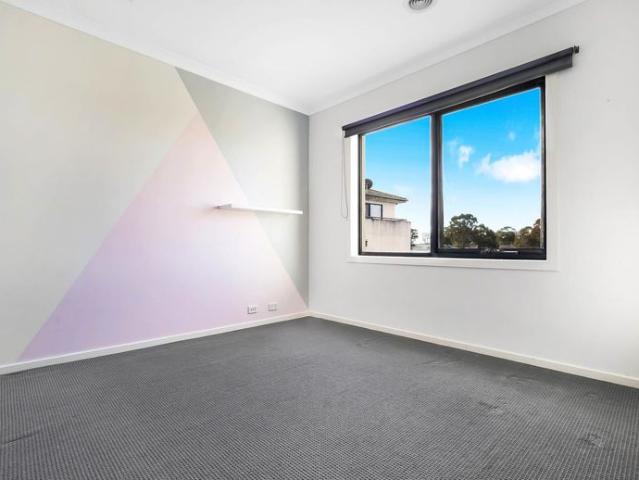 Townhouse for rent in Camerons Creek, Victoria
