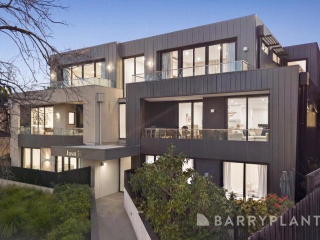 Apartment for sale in Doncaster, Melbourne