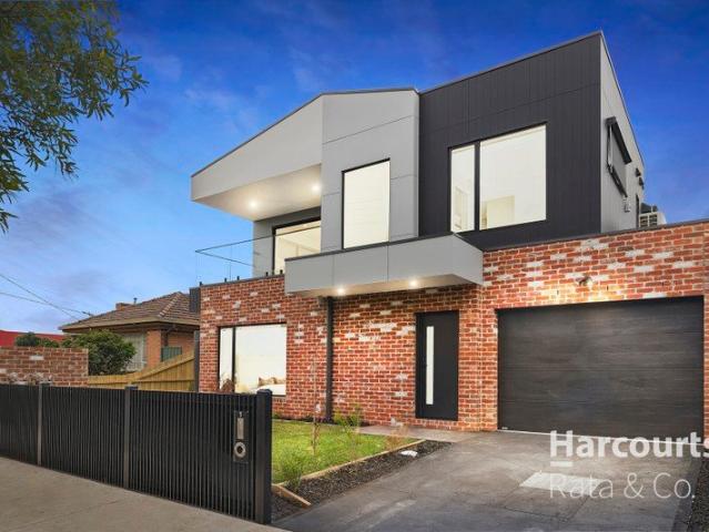 Townhouse for sale in Camerons Creek, Victoria