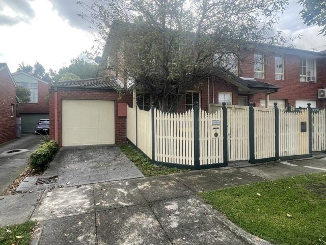 Townhouse for rent in Camerons Creek, Victoria