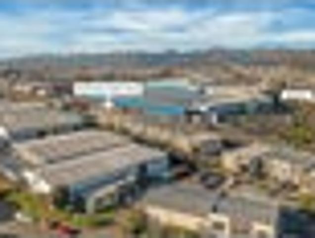 Apartment for sale in Chaslands, Canterbury