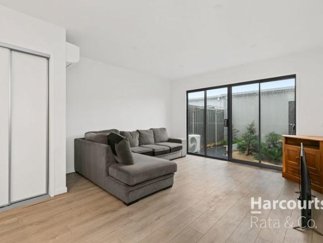 Townhouse for rent in Camerons Creek, Victoria