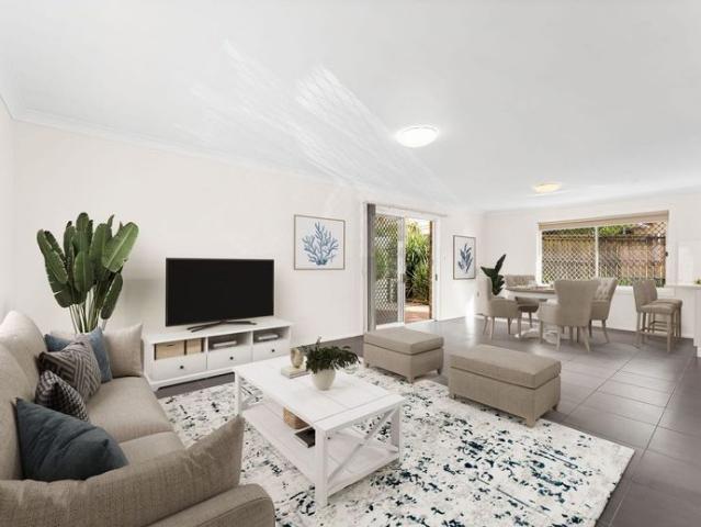 Townhouse for rent in Wollongong West, New South Wales
