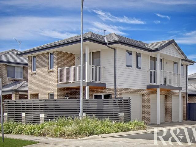 Townhouse for rent in Sydney, New South Wales