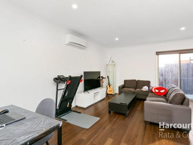 Townhouse for rent in Camerons Creek, Victoria