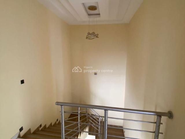 Detached house for sale in Eti Osa, Abuja