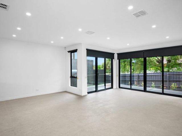 Townhouse for rent in Camerons Creek, Victoria