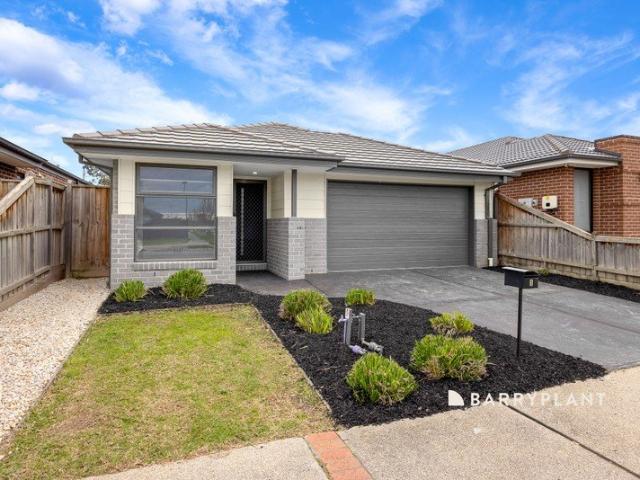 House for sale in Lakeland Estate, Melbourne