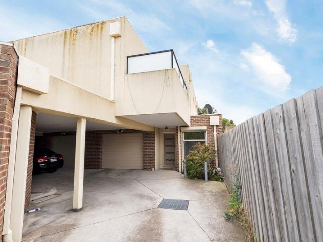 Townhouse for rent in Werribee, Melbourne