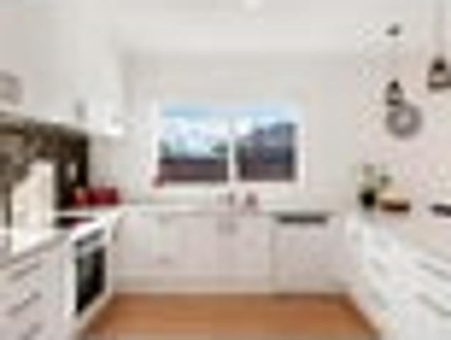 House for sale in Awhitu