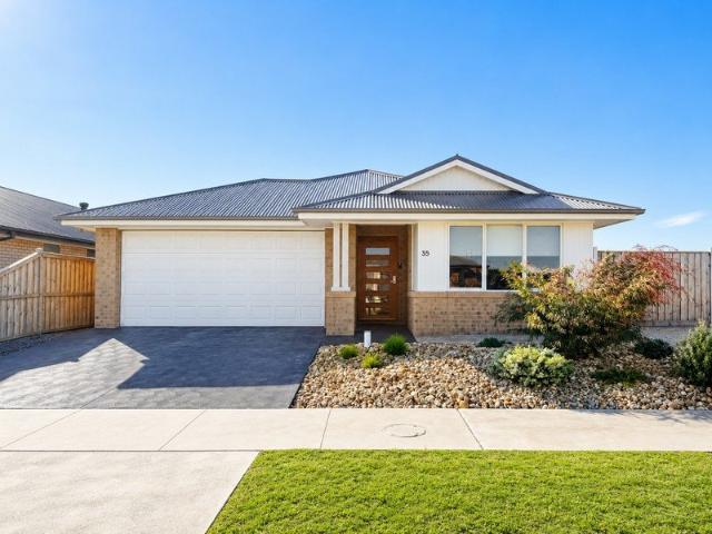 House for sale in Bairnsdale, Victoria