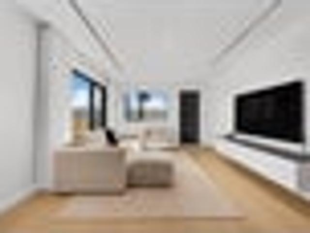 House for sale in Lynfield