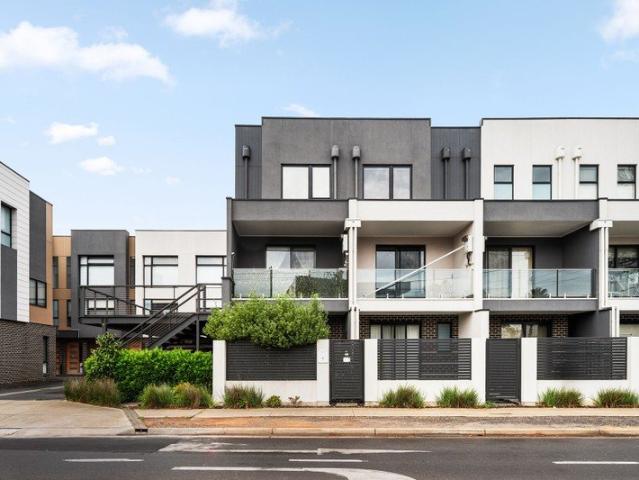 Townhouse for sale in Plympton, Adelaide