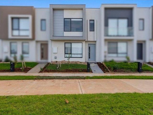 House for rent in Elements, Melbourne