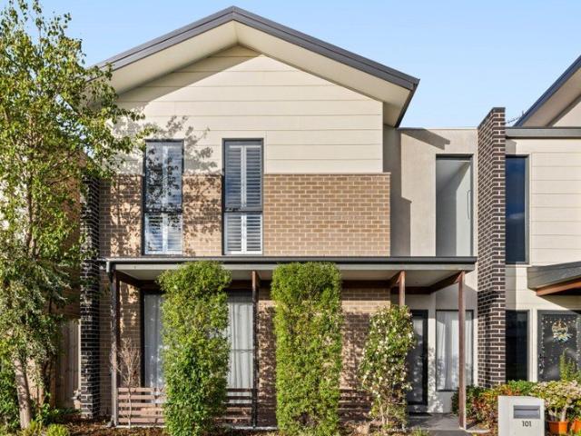 Townhouse for sale in Camerons Creek, Victoria