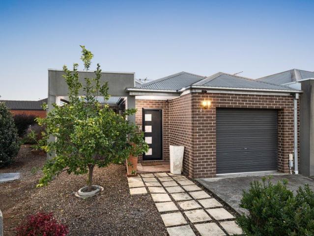 Apartment for sale in Camerons Creek, Victoria