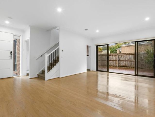 Townhouse for rent in Camerons Creek, Victoria