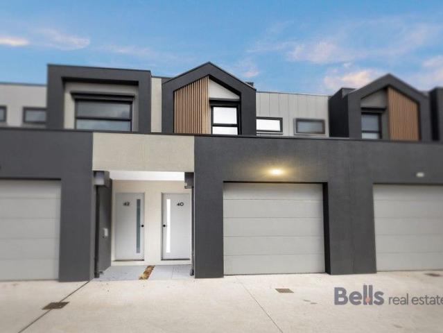 Townhouse for sale in Camerons Creek, Victoria