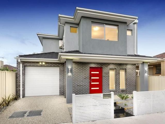 Townhouse for rent in Altona North, Victoria
