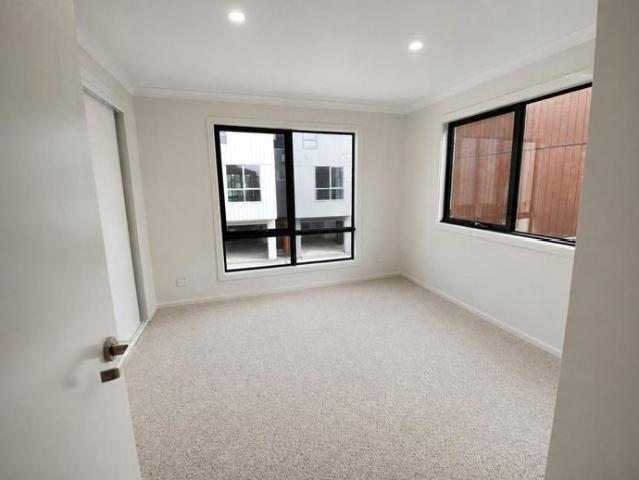 House for rent in The Boardwalk, Melbourne