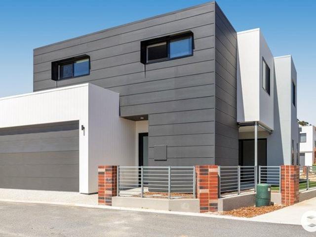 Townhouse for sale in Cockburn Central, City of Cockburn