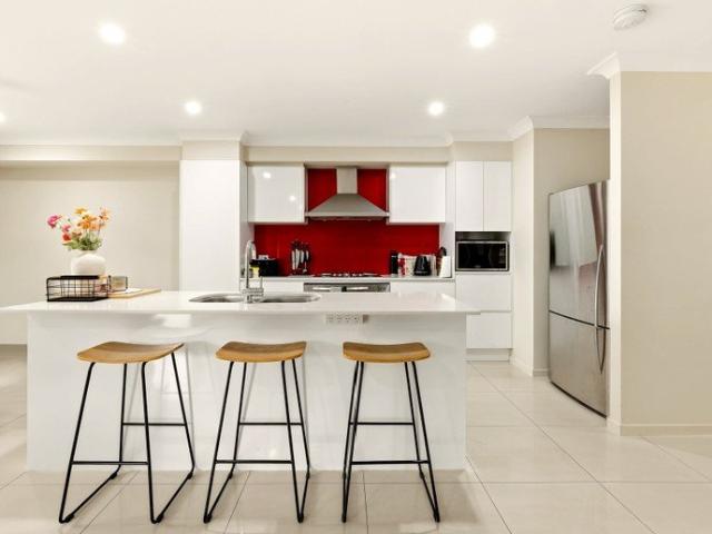 Townhouse for sale in Park Lane Estate, City of Brisbane