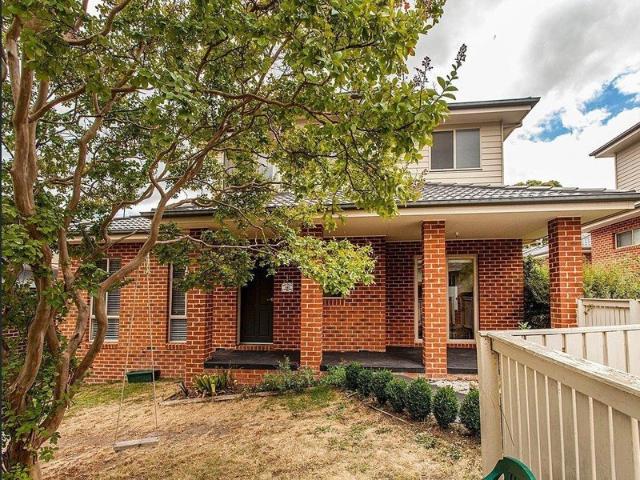 Townhouse for rent in Sherlocks Hill Estate, Melbourne