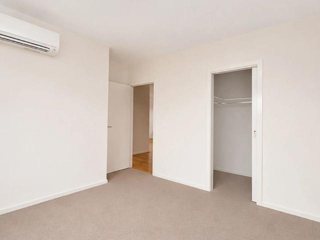Townhouse for rent in Camerons Creek, Victoria