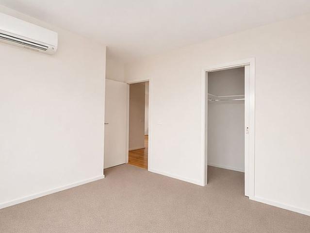 Townhouse for rent in Camerons Creek, Victoria