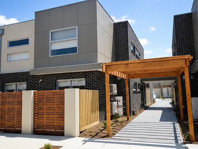 Townhouse for rent in Camerons Creek, Victoria